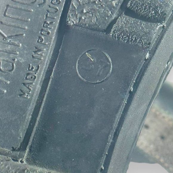 Walking Co Leather Ankle Strap Buckle Slip On Close Toe Flat Shoes Black Size 6 - Picture 7 of 9